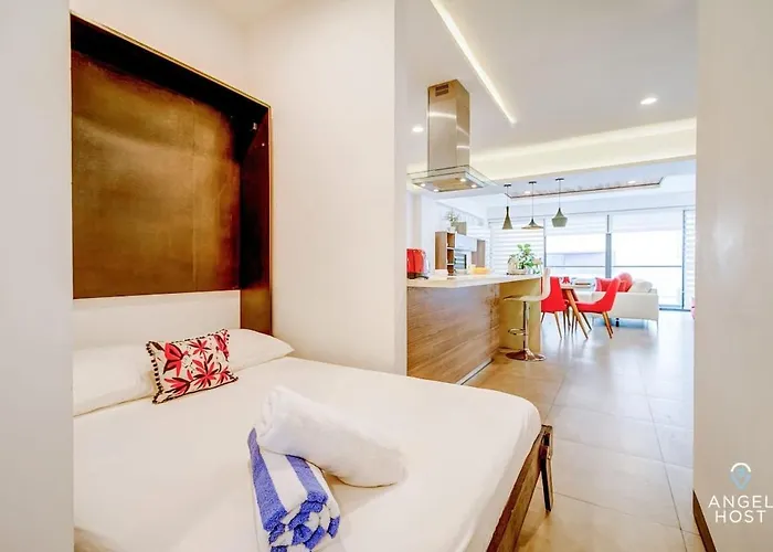 2br Retreat W Rooftop Pool & Bbq Apartment *