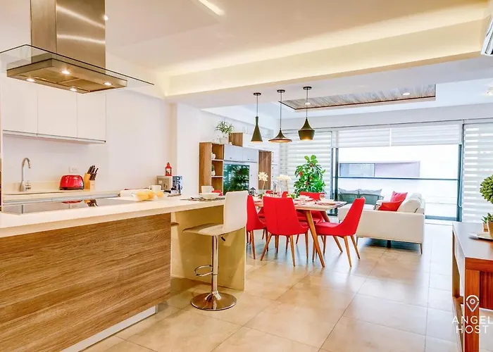 Apartment 2br Retreat W Rooftop Pool & Bbq *