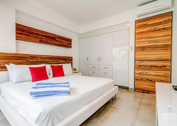 Apartment 2br Retreat W Rooftop Pool & Bbq Playa del Carmen